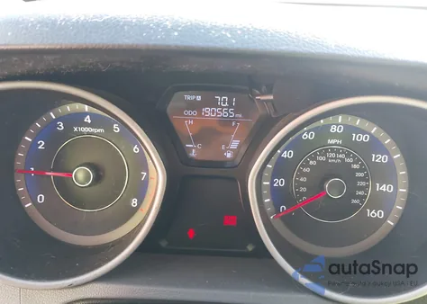 2013 Hyundai Elantra Gs z USA, uszkodzony, nr VIN KMHDH6AE1DU004804